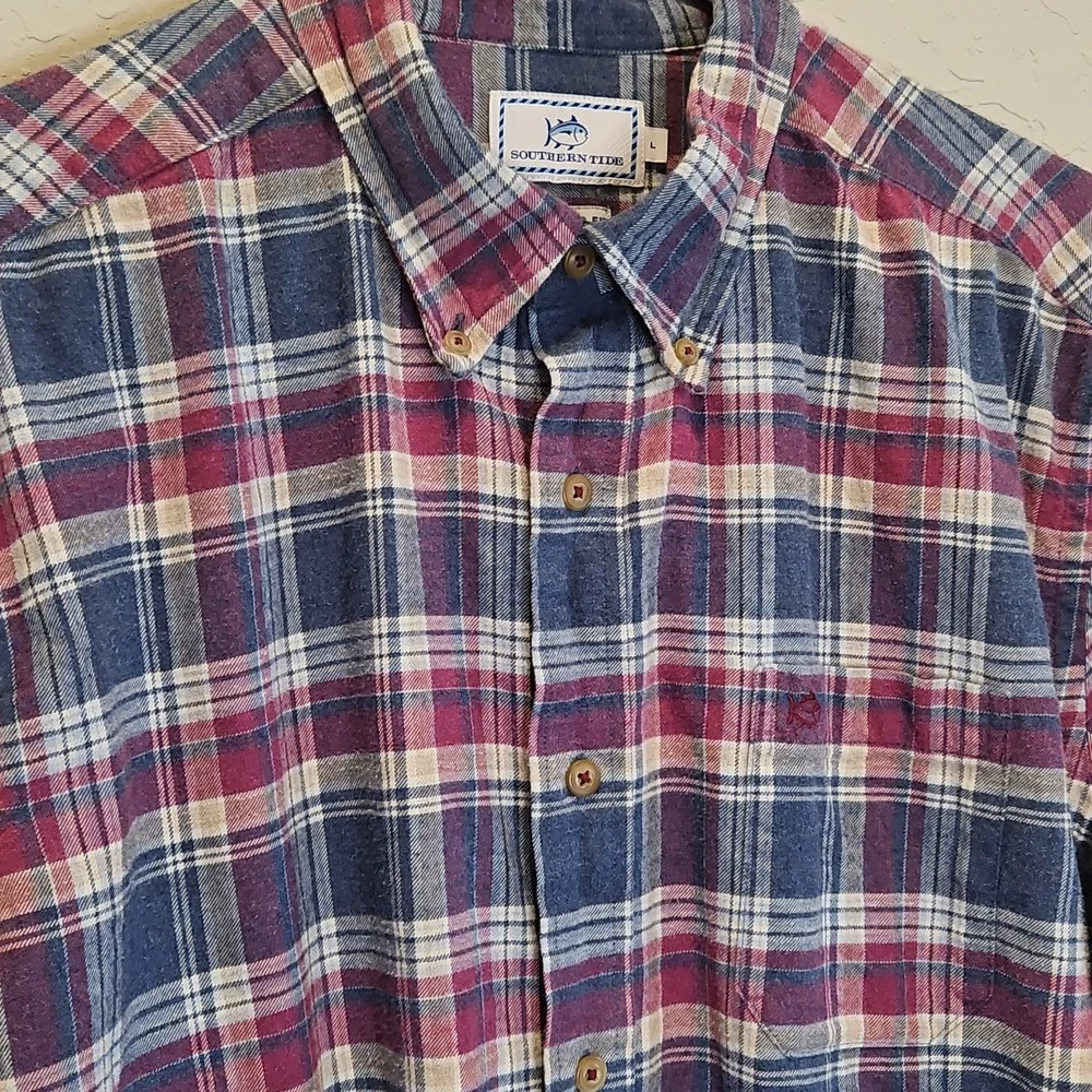 Southern Tide, Classic Fit Button Front, long sleeve shirt, size large - Picture 2 of 10